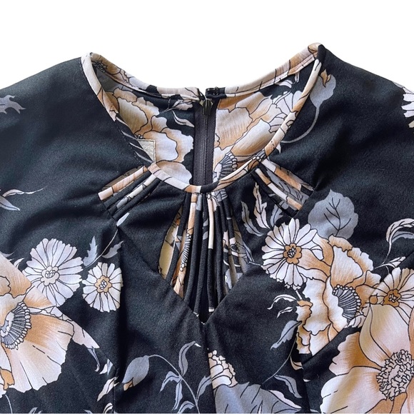 Vintage 70s Floral Retro Hippie Maxi Dress with Sheer Butterfly Flared Sleeves - Picture 3 of 5